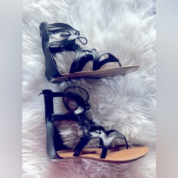 NIB Shoedazzle Mikko Gladiator Sandal - Picture 2 of 5